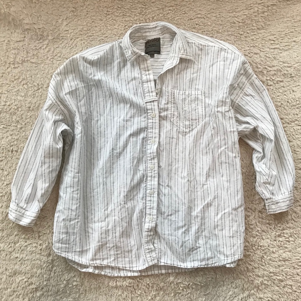 Intro Classix Embroidered Pocket Drop Sleeve Top